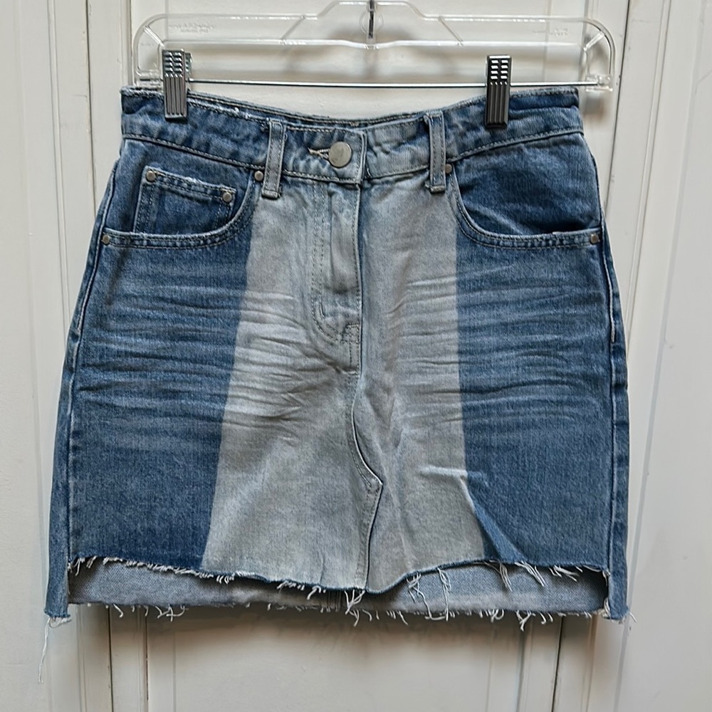Tobi light and medium wash jean skirt size 27